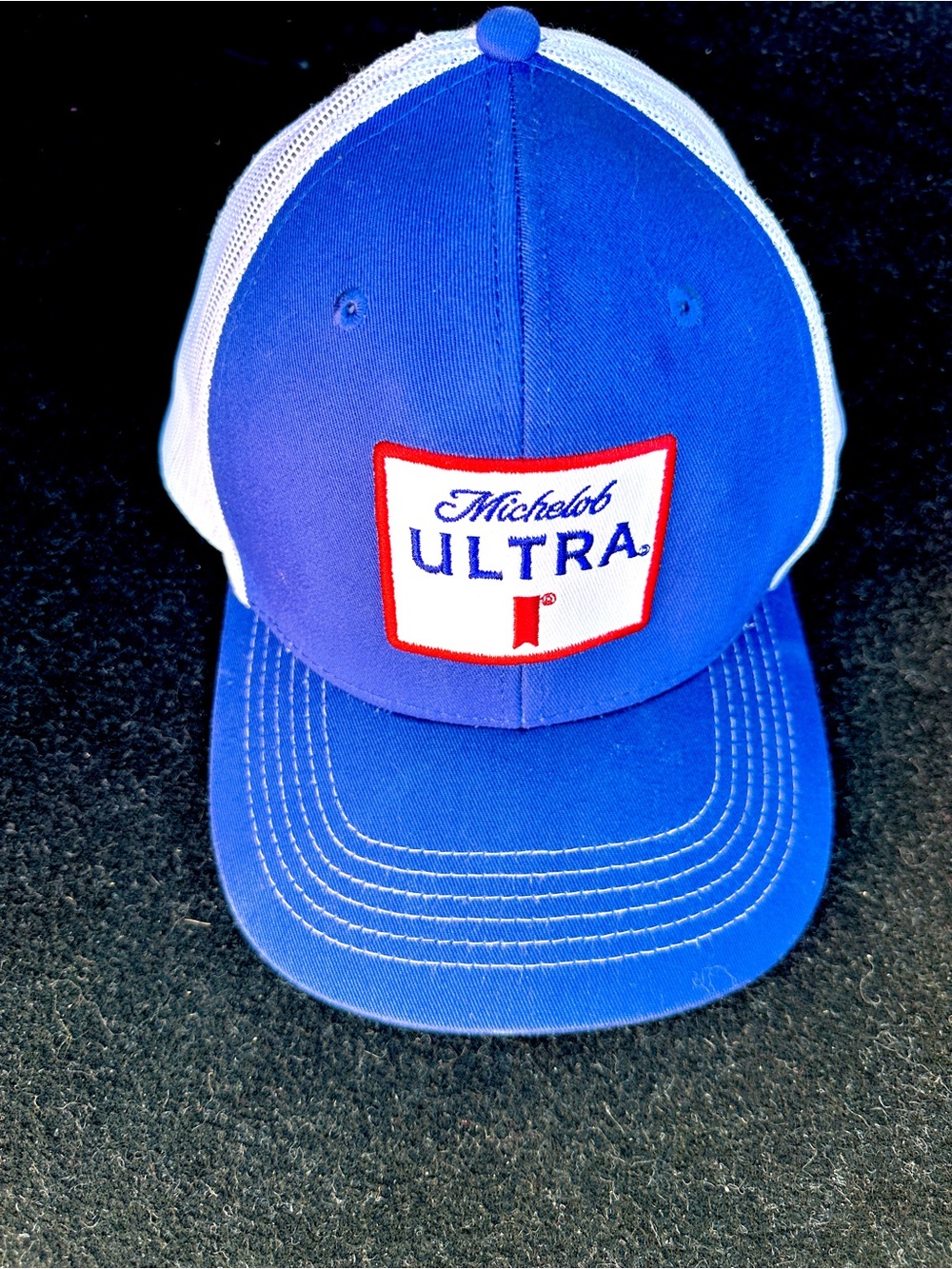 NWOT-Official Michelob ULTRA Retro  Embroidered Beer Golf Trucker Cap Blue/White